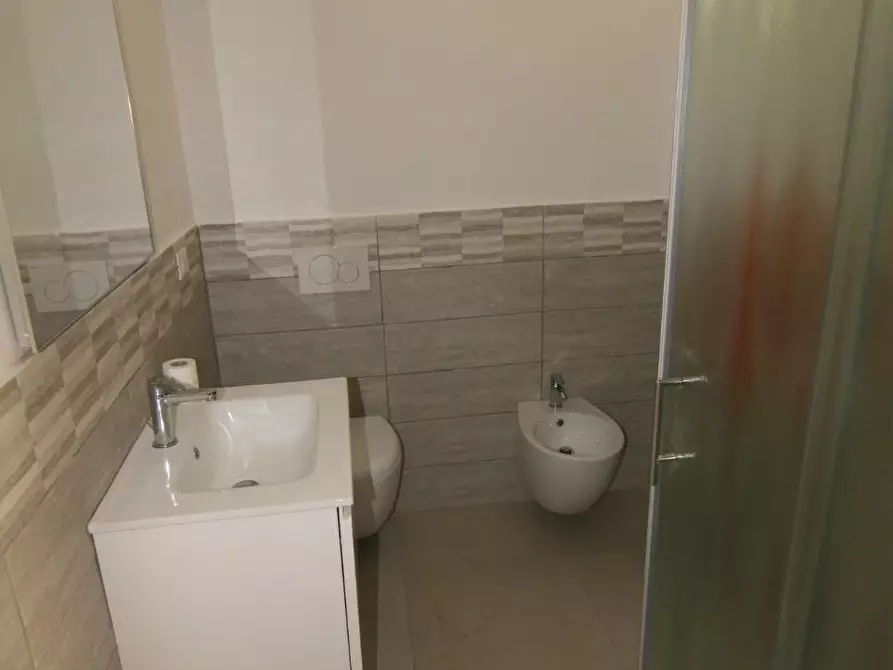 Immagine 6 di Appartamento in vendita  a Carrara