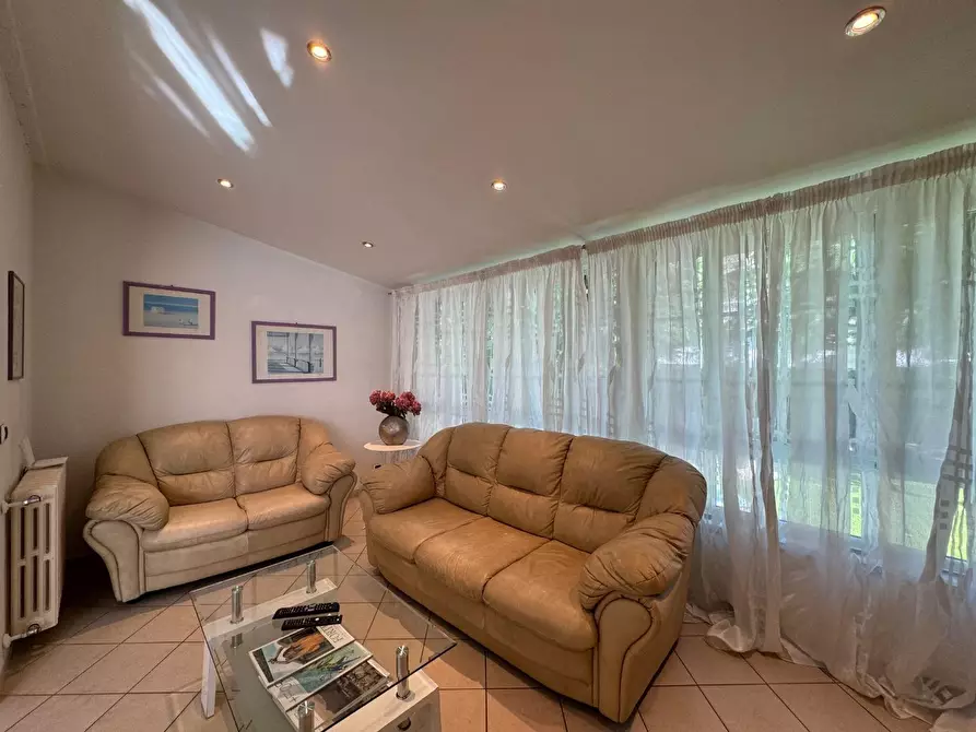 Immagine 7 di Villa in affitto  a Forte Dei Marmi