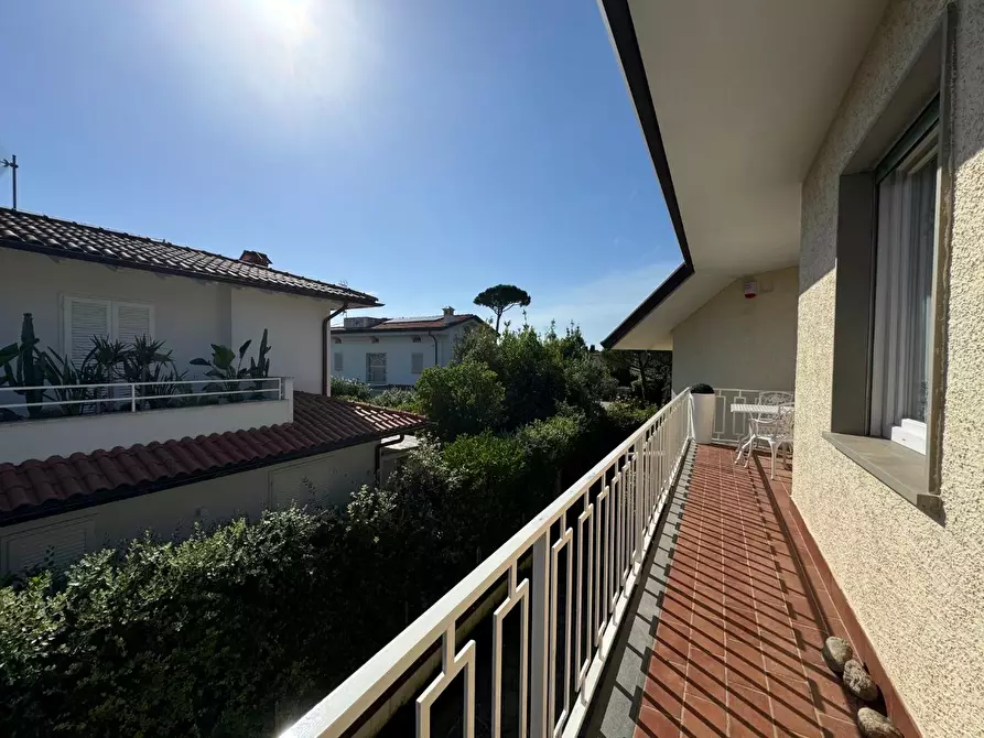 Immagine 27 di Villa in affitto  a Forte Dei Marmi