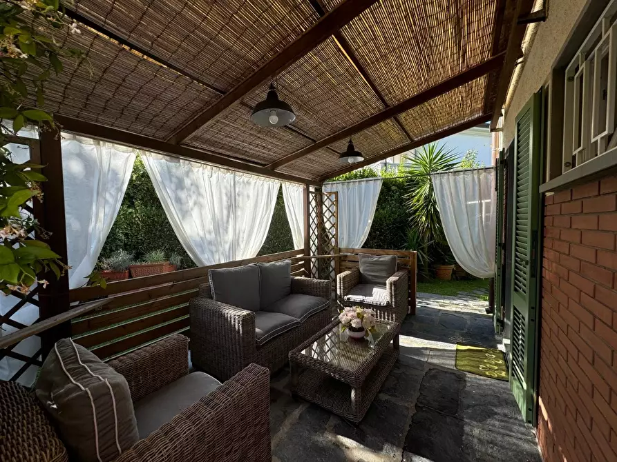 Immagine 30 di Villa in affitto  a Forte Dei Marmi