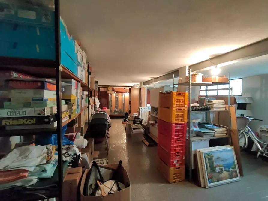 Immagine 13 di Casa indipendente in vendita  a Massa