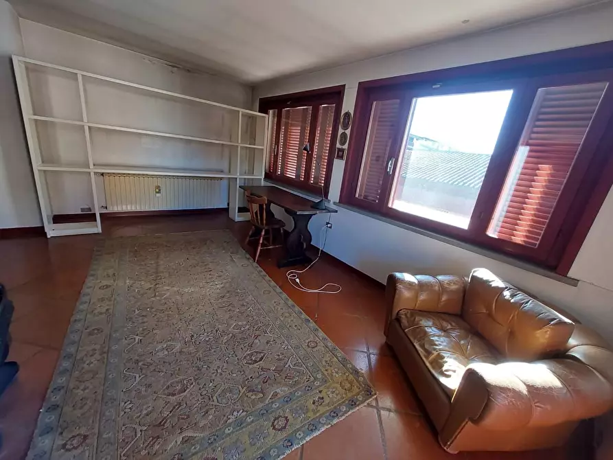 Immagine 39 di Villa in vendita  a Pontedera