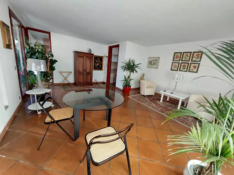 Immagine 48 di Villa in vendita  a Pontedera