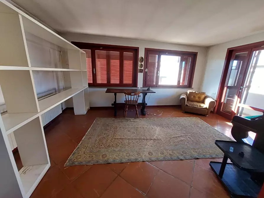 Immagine 44 di Villa in vendita  a Pontedera