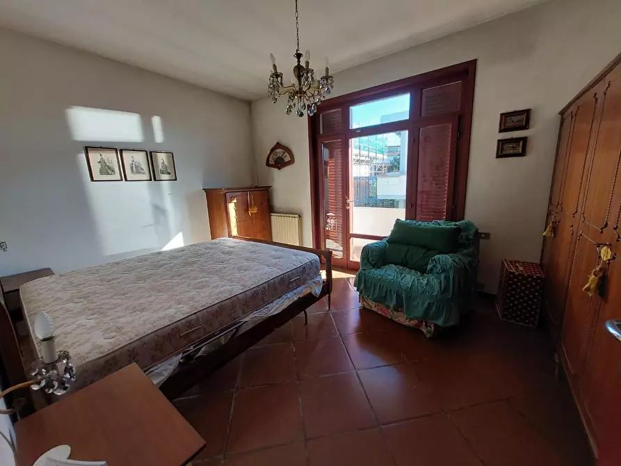 Immagine 37 di Villa in vendita  a Pontedera