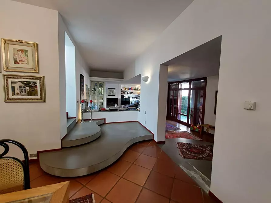 Immagine 8 di Villa in vendita  a Pontedera