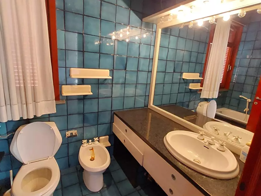 Immagine 35 di Villa in vendita  a Pontedera