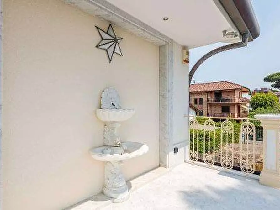 Immagine 15 di Casa indipendente in affitto  a Forte Dei Marmi