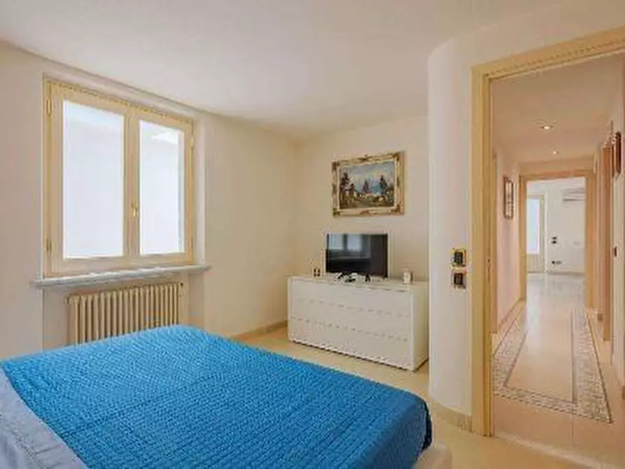 Immagine 4 di Casa indipendente in affitto  a Forte Dei Marmi