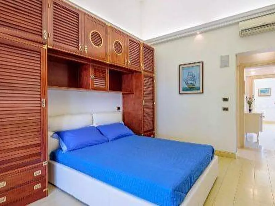 Immagine 10 di Casa indipendente in affitto  a Forte Dei Marmi