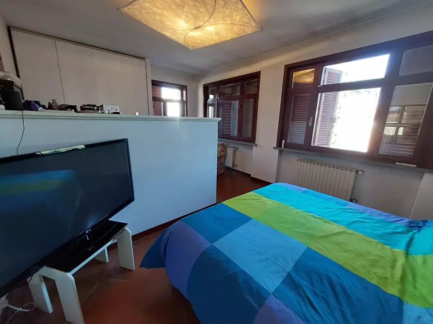 Immagine 26 di Casa bifamiliare in vendita  a Pontedera