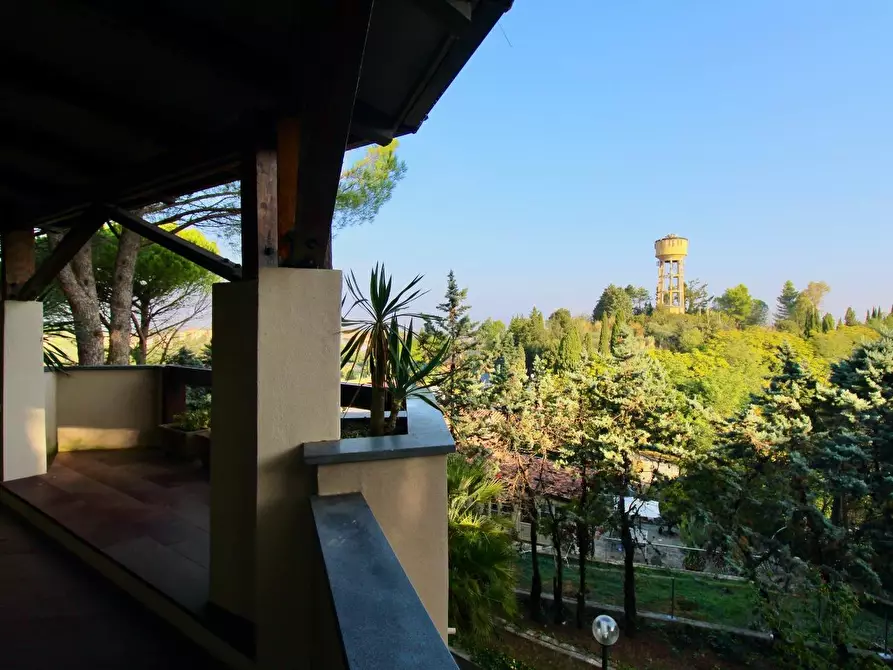 Immagine 7 di Villa in vendita  a Casciana Terme Lari