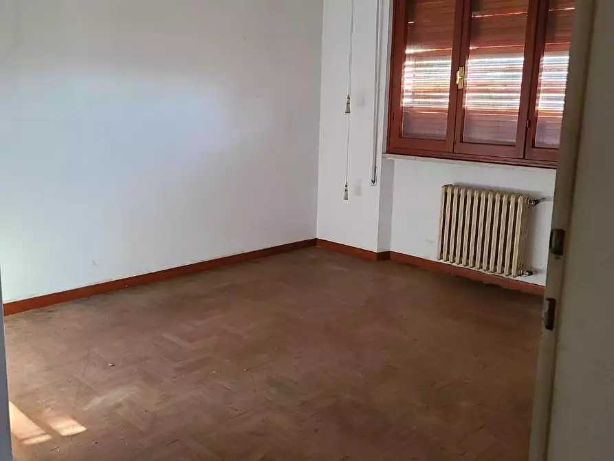 Immagine 11 di Villa in vendita  a Pietrasanta