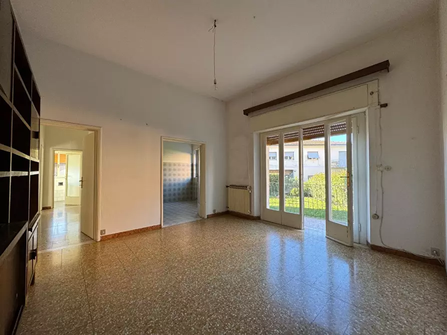 Immagine 3 di Appartamento in vendita  a Pietrasanta