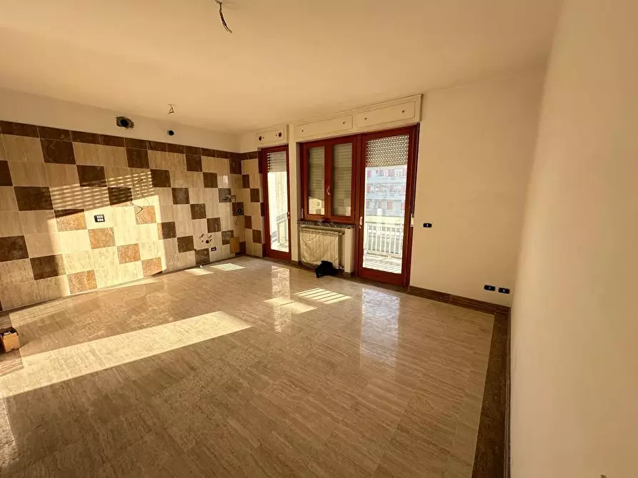 Immagine 3 di Appartamento in affitto  a Carrara