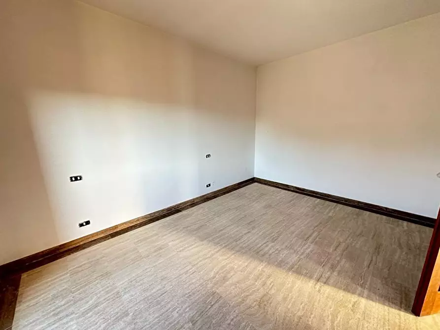 Immagine 20 di Appartamento in affitto  a Carrara