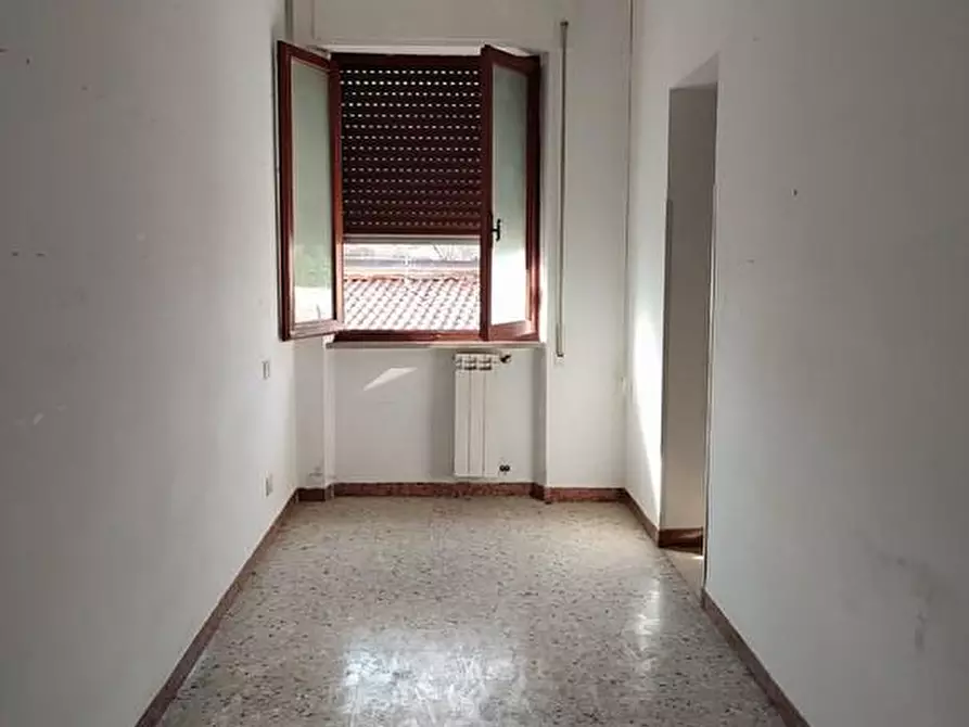 Immagine 11 di Casa semindipendente in vendita  a Castelnuovo Magra