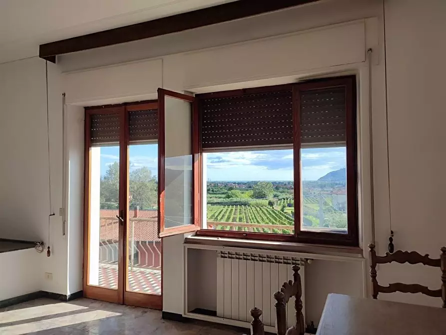 Immagine 4 di Casa semindipendente in vendita  a Castelnuovo Magra