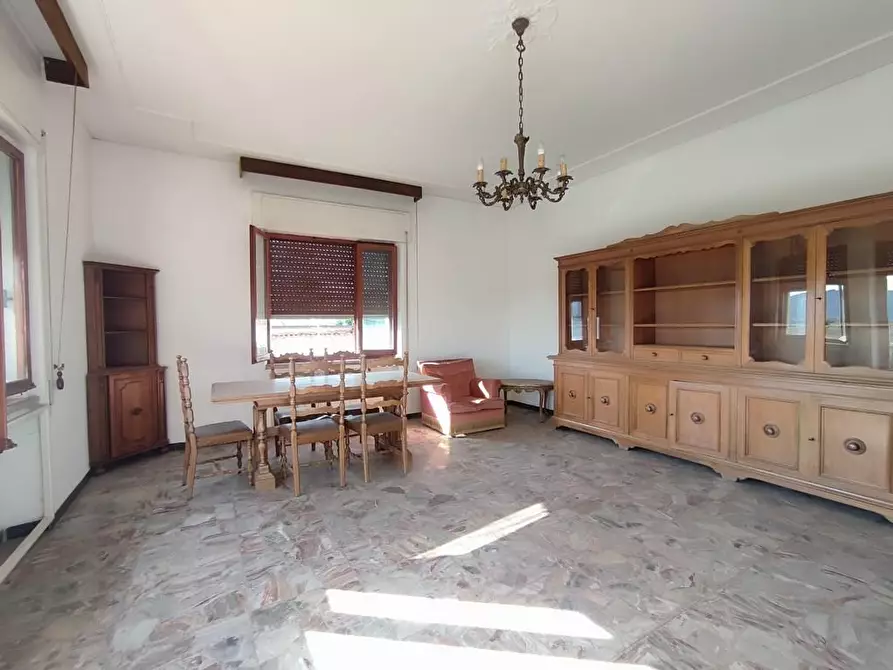 Immagine 9 di Casa semindipendente in vendita  a Castelnuovo Magra