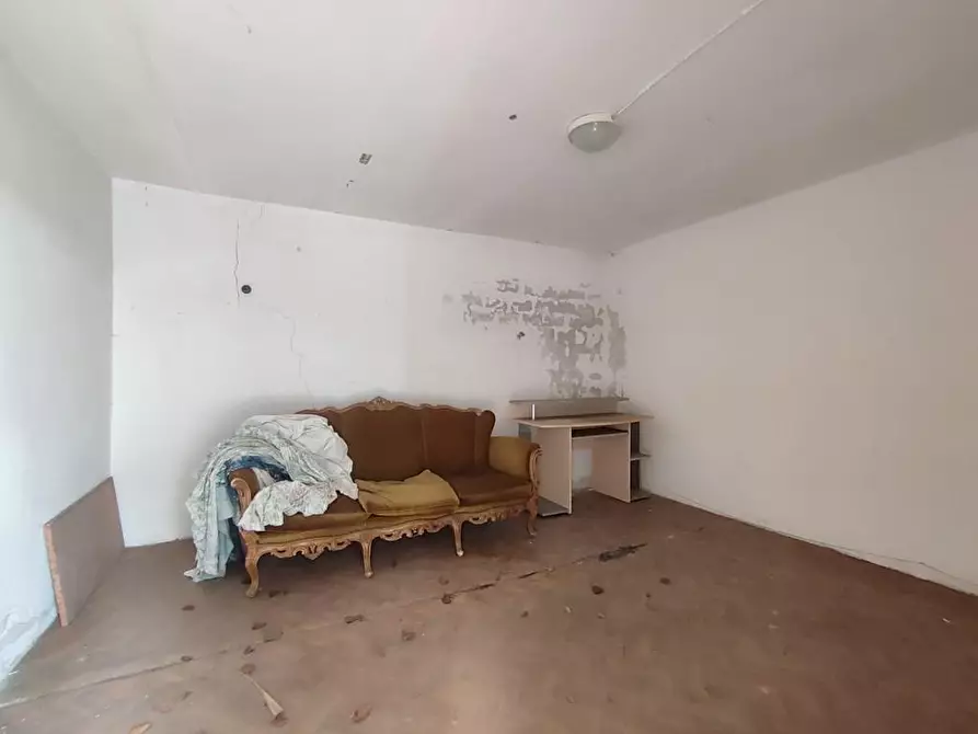 Immagine 37 di Casa semindipendente in vendita  a Castelnuovo Magra