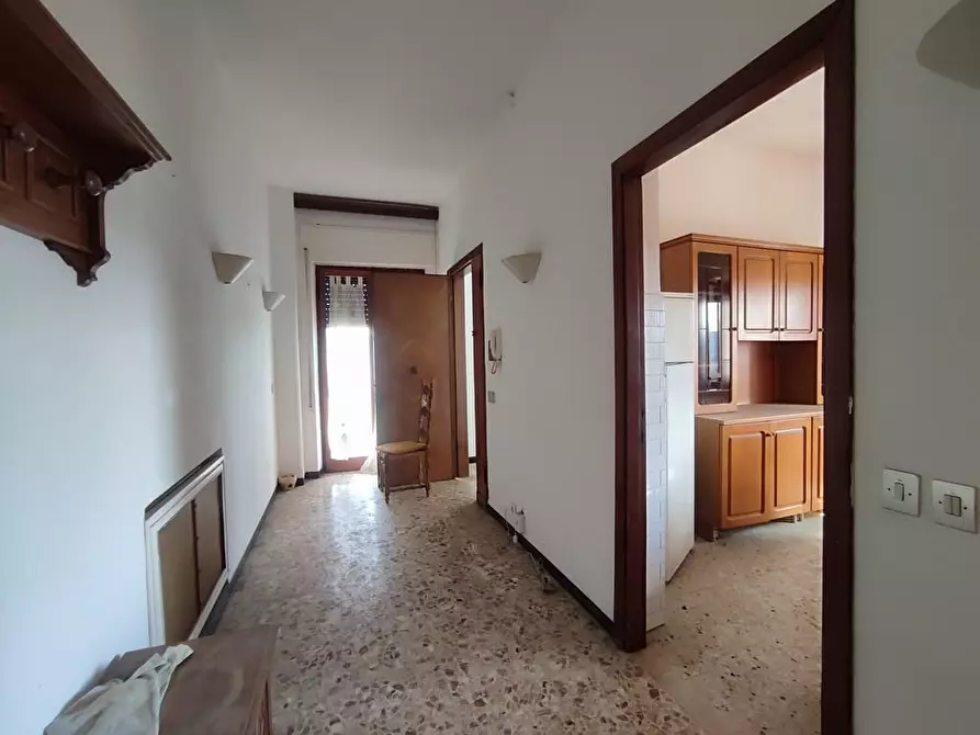 Immagine 10 di Casa semindipendente in vendita  a Castelnuovo Magra