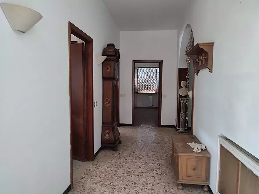Immagine 2 di Casa semindipendente in vendita  a Castelnuovo Magra