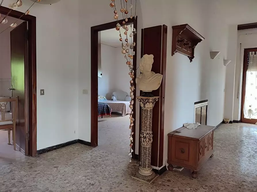 Immagine 13 di Casa semindipendente in vendita  a Castelnuovo Magra