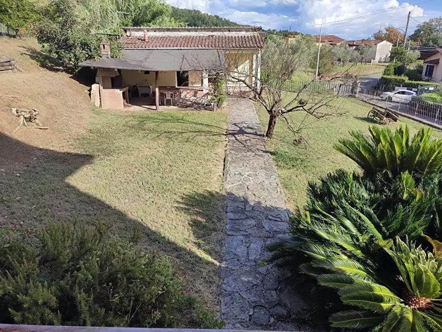 Immagine 46 di Casa semindipendente in vendita  a Castelnuovo Magra