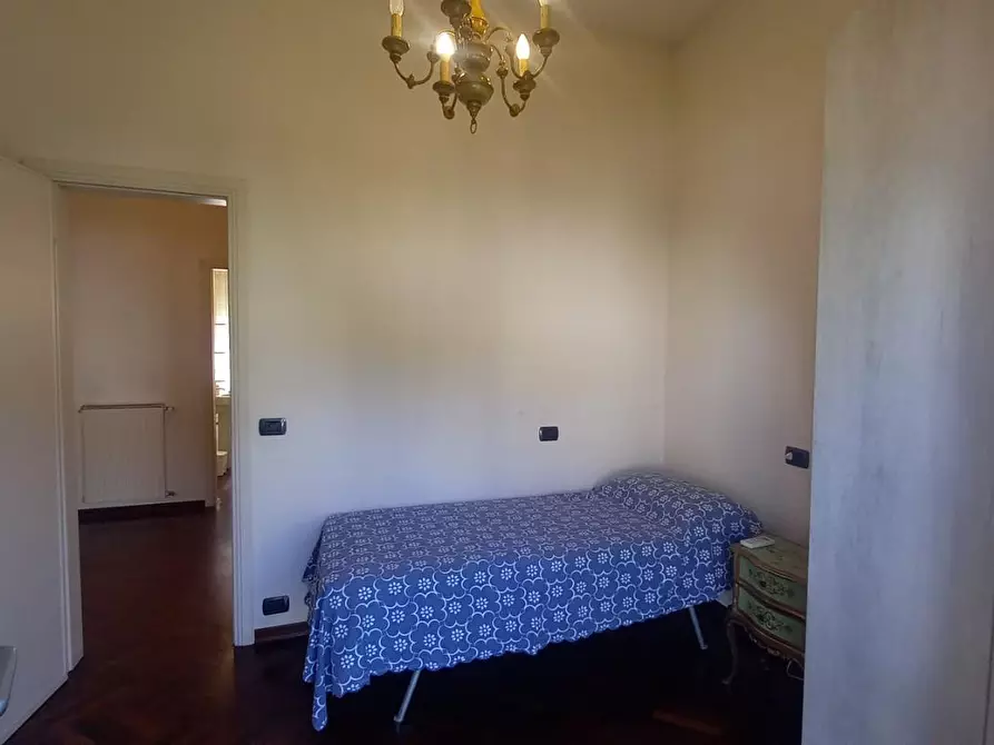 Immagine 71 di Villa in vendita  a Camaiore