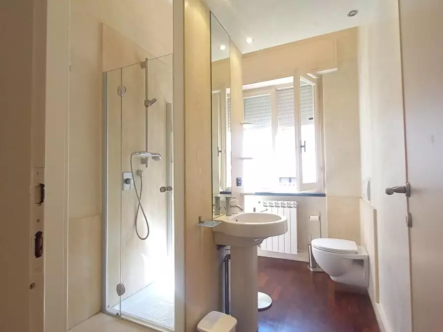 Immagine 92 di Villa in vendita  a Camaiore