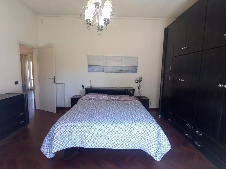 Immagine 83 di Villa in vendita  a Camaiore