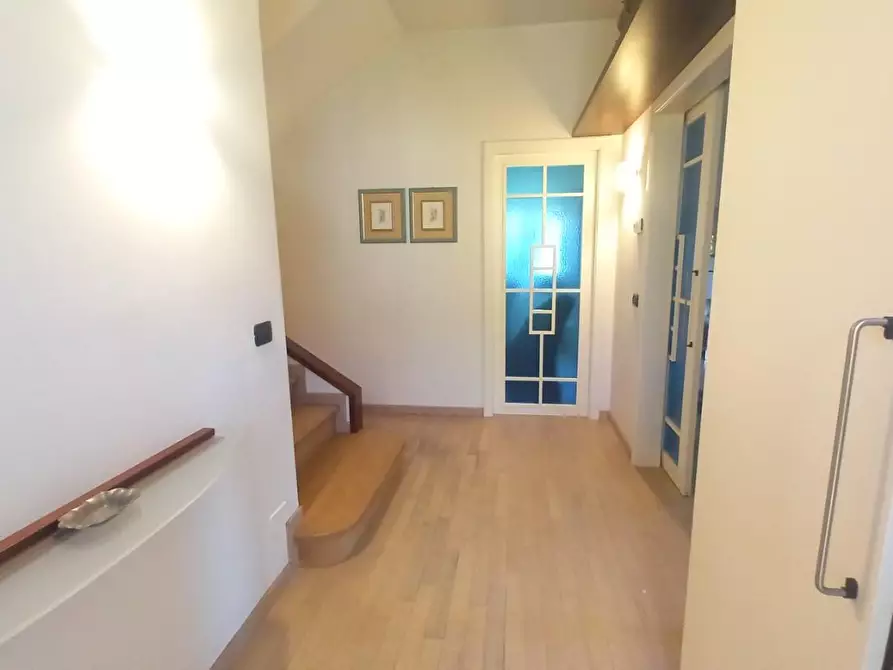 Immagine 104 di Villa in vendita  a Camaiore