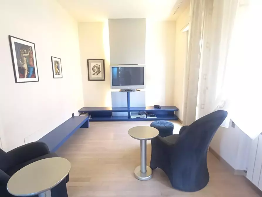 Immagine 134 di Villa in vendita  a Camaiore