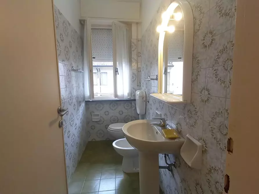 Immagine 28 di Villa in vendita  a Camaiore