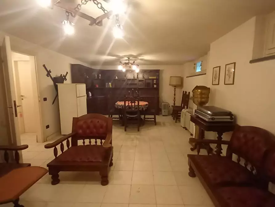 Immagine 142 di Villa in vendita  a Camaiore