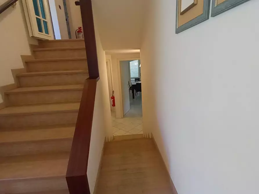 Immagine 120 di Villa in vendita  a Camaiore