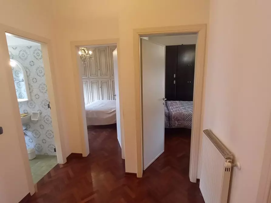 Immagine 44 di Villa in vendita  a Camaiore