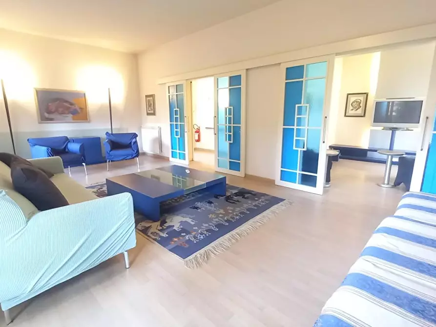 Immagine 116 di Villa in vendita  a Camaiore