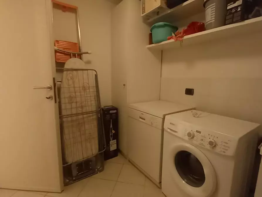 Immagine 20 di Villa in vendita  a Camaiore