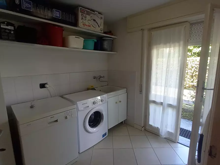 Immagine 128 di Villa in vendita  a Camaiore