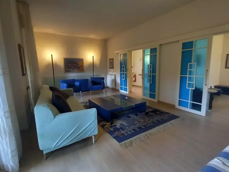 Immagine 106 di Villa in vendita  a Camaiore