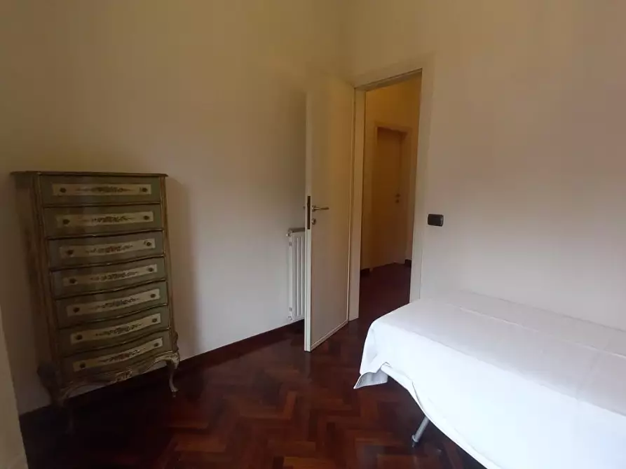 Immagine 27 di Villa in vendita  a Camaiore