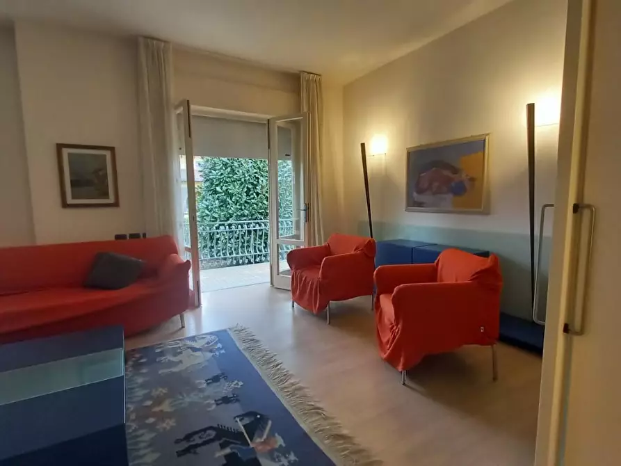 Immagine 21 di Villa in vendita  a Camaiore