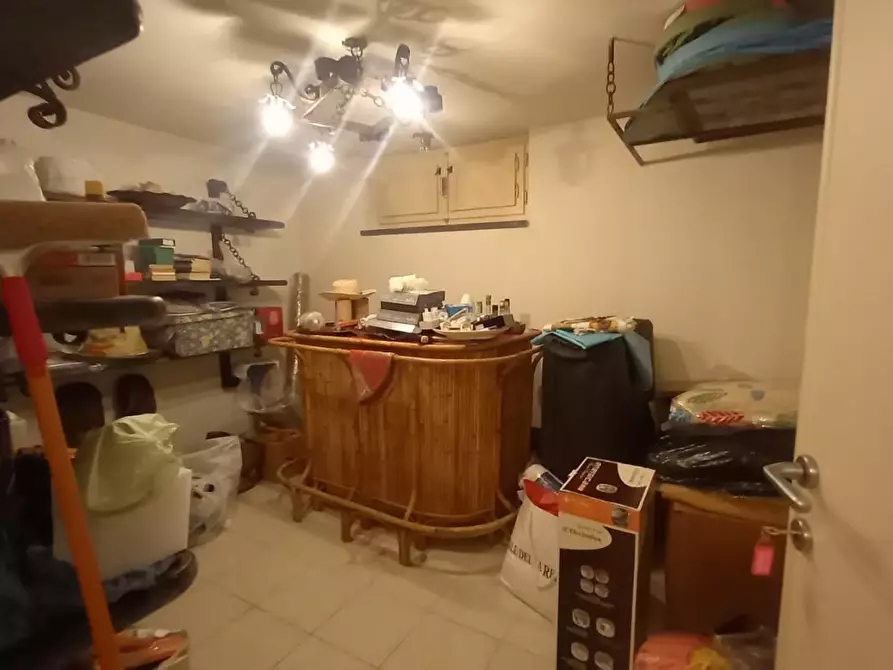 Immagine 144 di Villa in vendita  a Camaiore