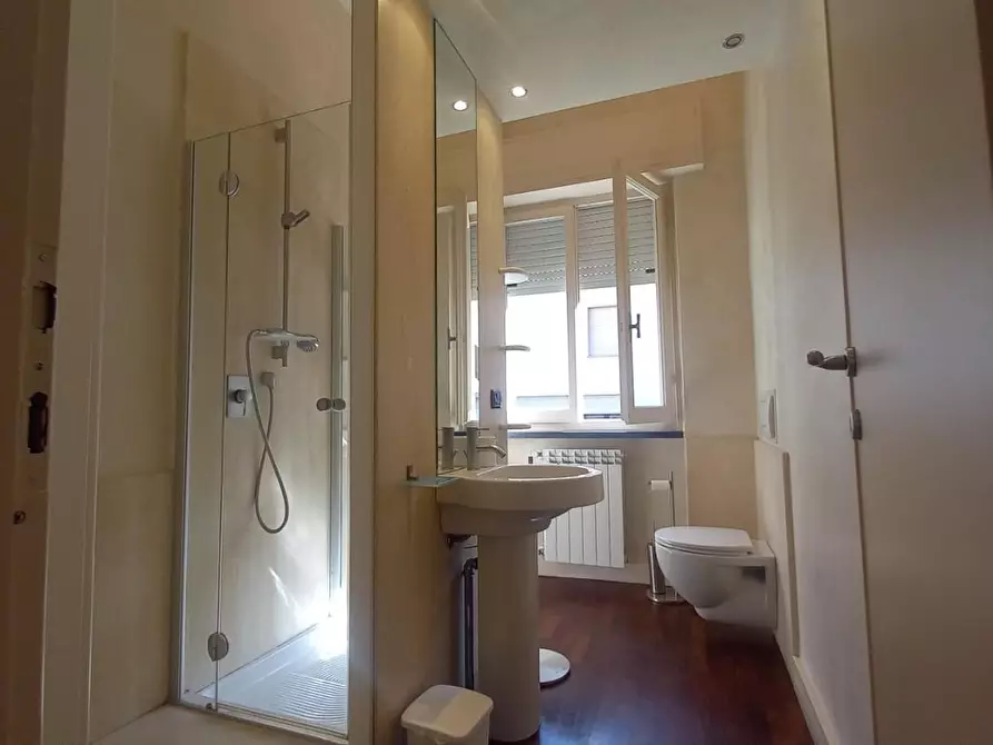 Immagine 91 di Villa in vendita  a Camaiore