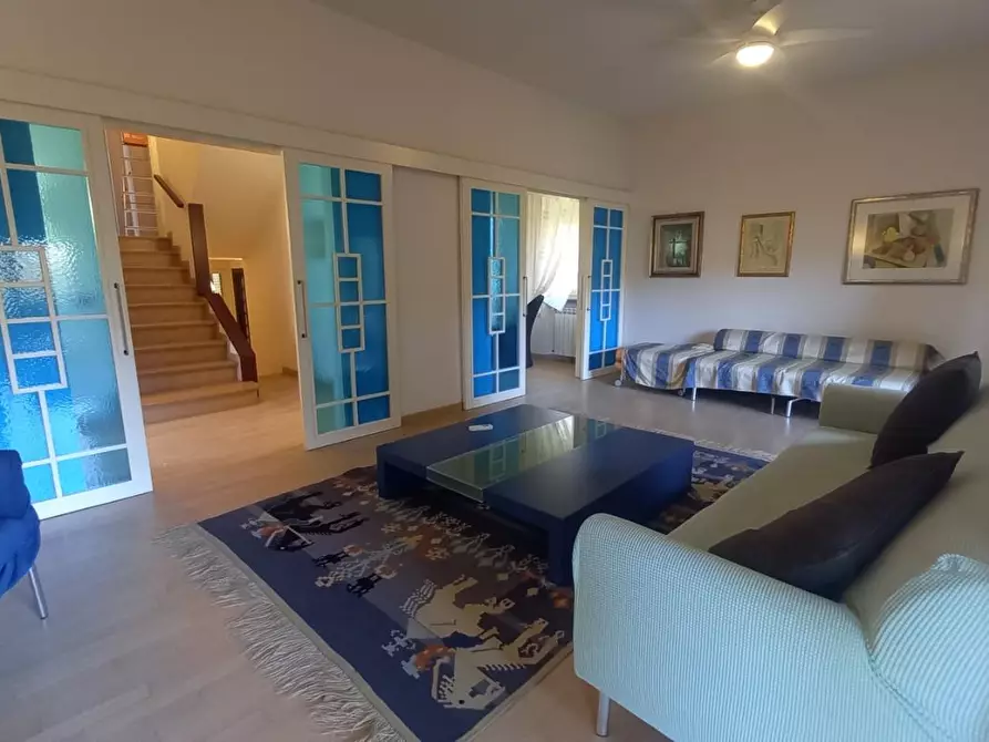 Immagine 112 di Villa in vendita  a Camaiore