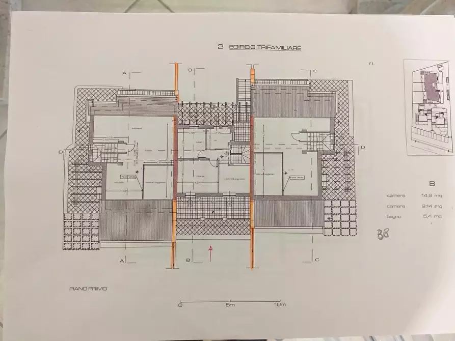 Immagine 2 di Casa trifamiliare in vendita  a Ortonovo