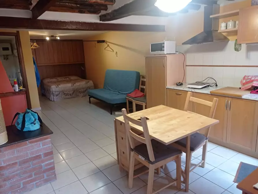 Immagine 4 di Appartamento in vendita  a Carrara