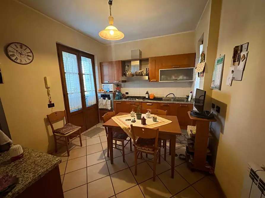 Immagine 11 di Casa trifamiliare in vendita  a Montignoso