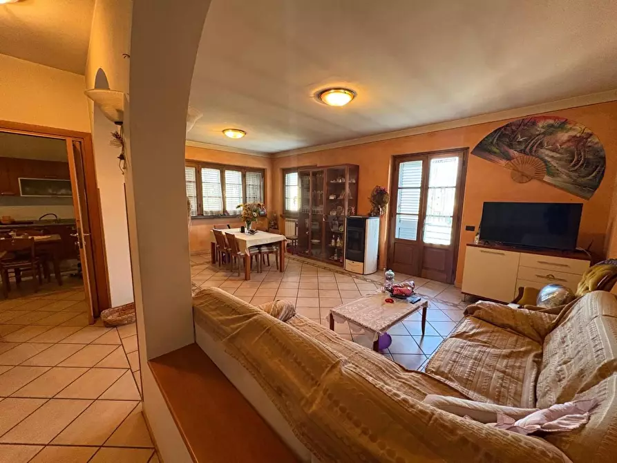 Immagine 6 di Casa trifamiliare in vendita  a Montignoso